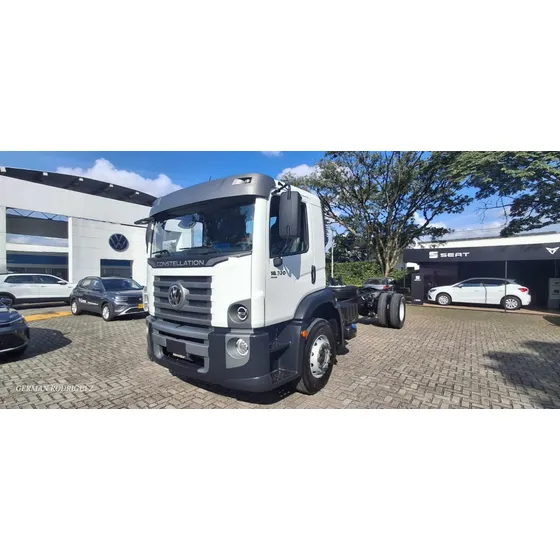 Volkswagen Constellation 18.320 Dc