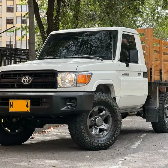 Toyota Land Cruiser 79 2023 4.0 Chasis