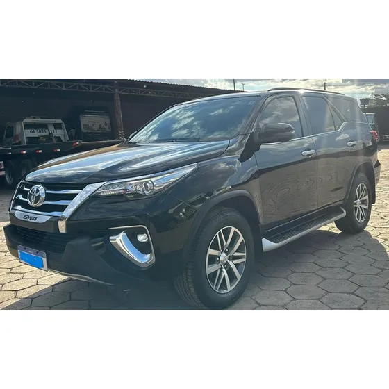 Toyota Sw4 2.8 Tdi Srx 7l 4x4 Aut. 5p