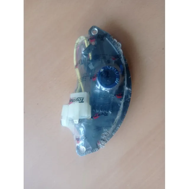 Avr Toyama Generador Modelo T6000 220uf 400v