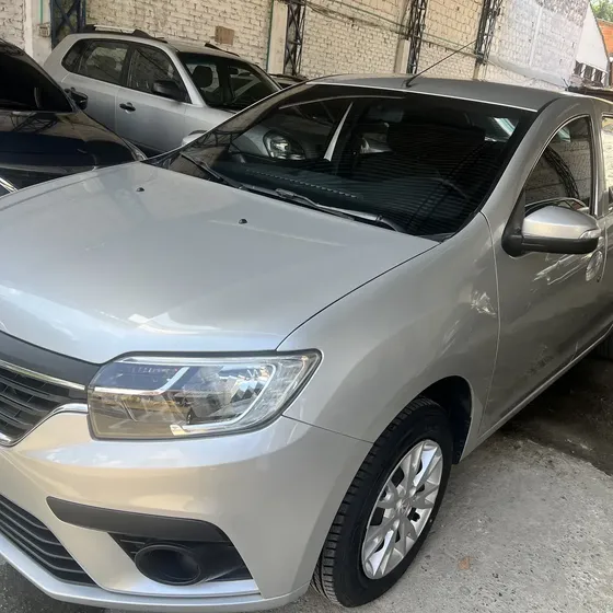 Renault Logan 2023 1.6 Expression / Life +
