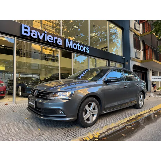 Volkswagen Vento 2.5 Advance Plus 170cv Tiptronic