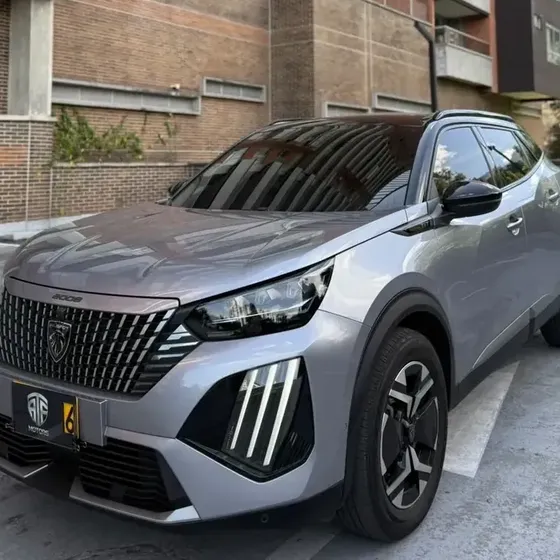 Peugeot 2008 2025 1.2 Gt