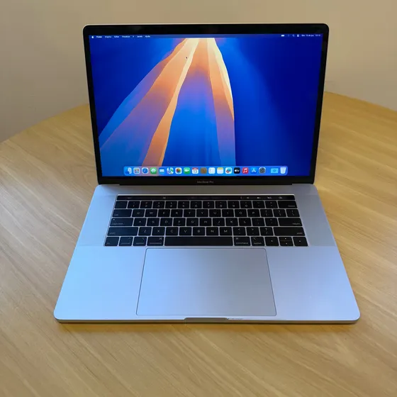 Macbook Pro 15 Core I7 16gb 256gb 2019
