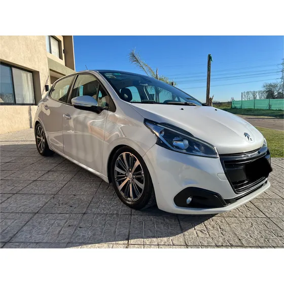 Peugeot 208 1.6 Feline Tiptronic