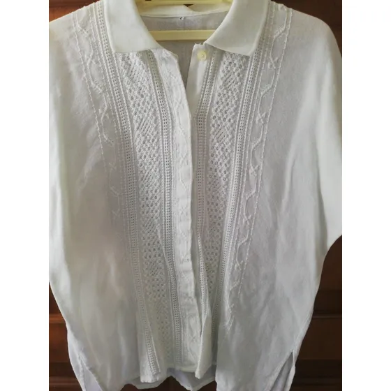 Blusa Blanca Fibra Bordada Talla 10 Usada