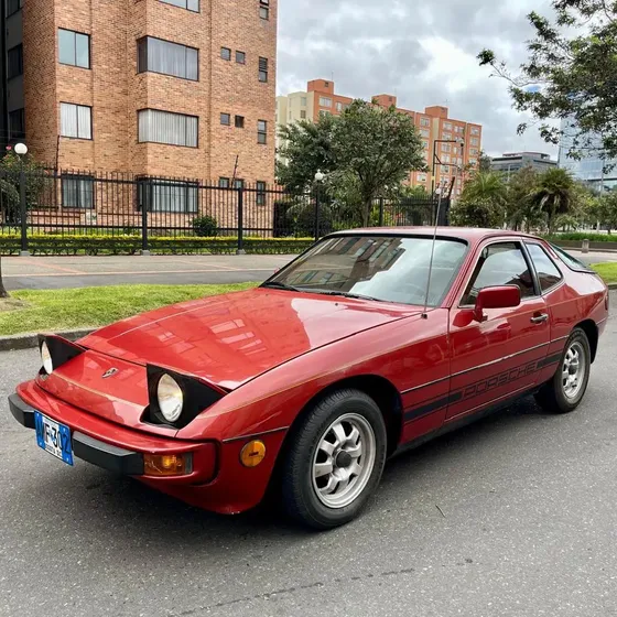 Porsche 924