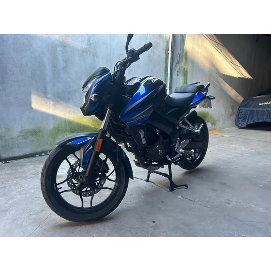 Bajaj Rouser Ns 200