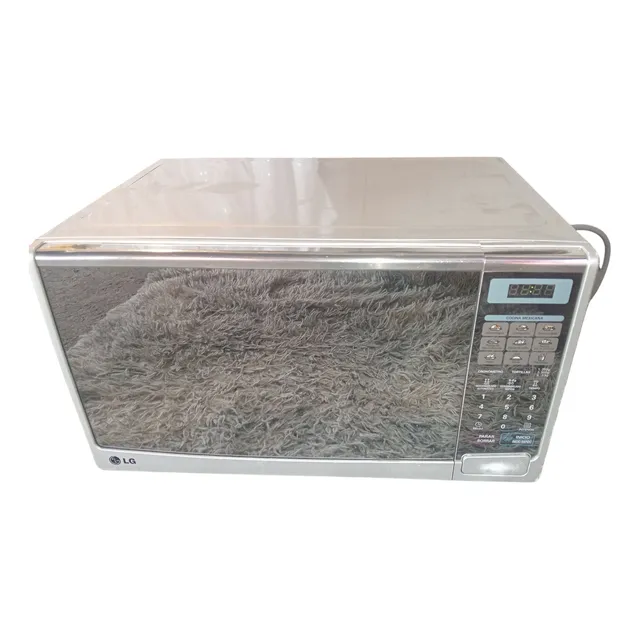 Horno De Microondas Usado Marca Lg Mediano (f8) (Reacondicionado)