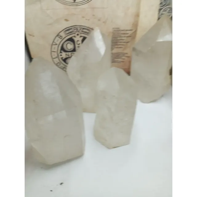 0025 Se Vende Puntas De Cuarzo Cristal Tamaño Grande 