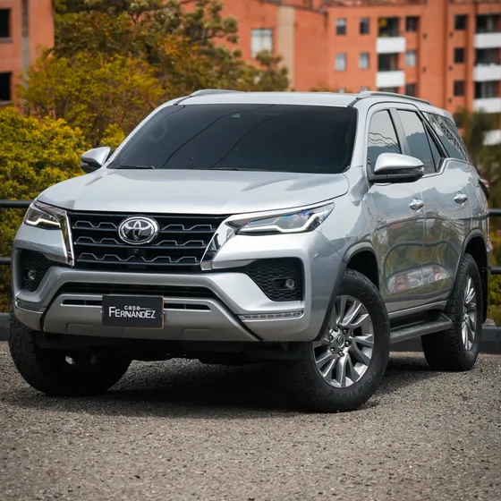 Toyota Fortuner 2022 2.4 Srv