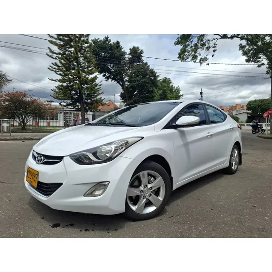 Hyundai Elantra 1.8 I35 Gls At