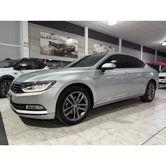 Volkswagen Passat 2.0 Tsi Highline 220cv