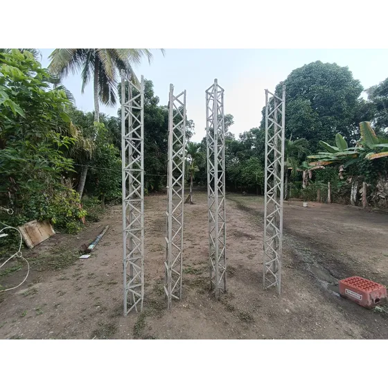 Torre De Comunicación Ariostada T 30 De Aluminio Usadas