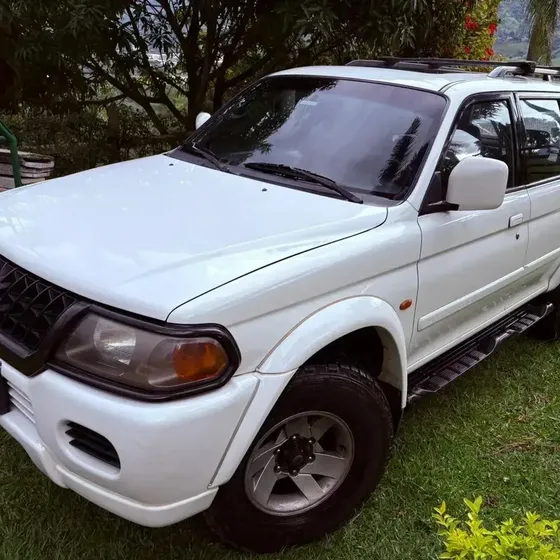 Mitsubishi Nativa 2004 3.0 Gls Fl