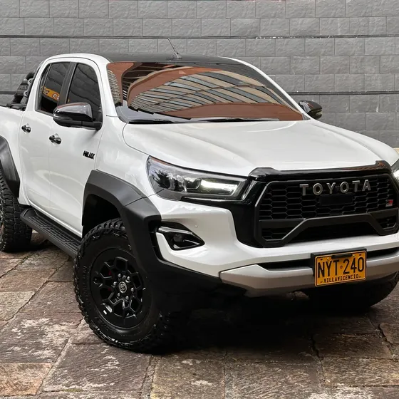 Toyota Hilux Gr 2025 2025