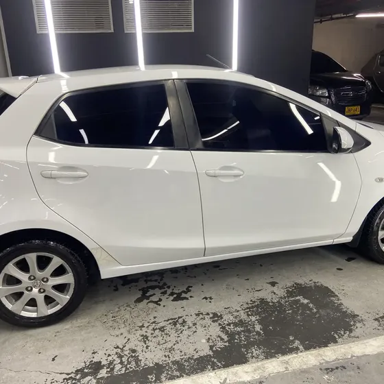Mazda 2 2013 1.5 15na1 Sedan