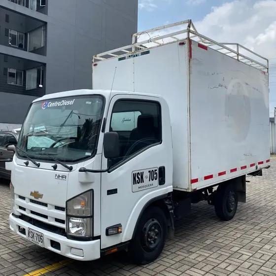 Chevrolet Nhr 2022 3.0 700p Reward 104hp