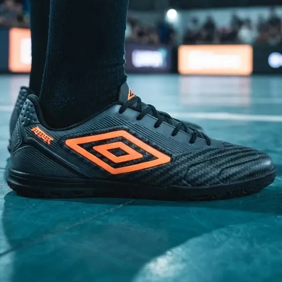 Chuteira Umbro Futsal Attak Iii Adulto Futebol De Quadra