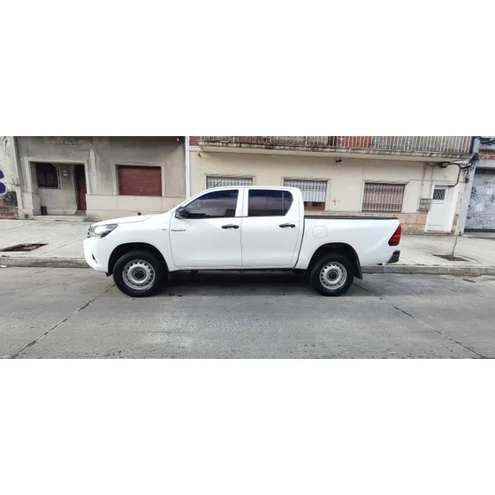 Toyota Hilux 2.4 D.cab. T.dsl Dx
