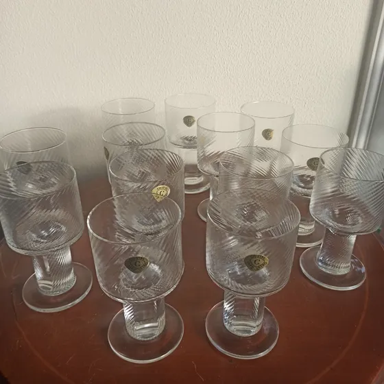 Juego De Copas De Cristal 12 Piezas + 1 De Regalo