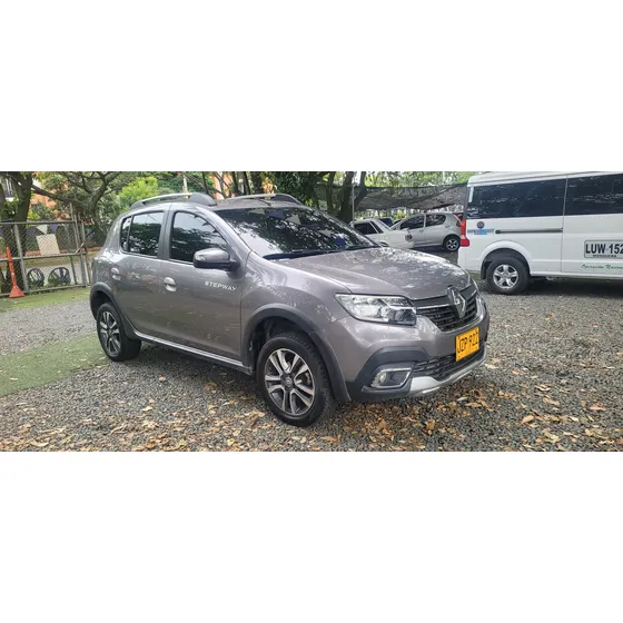 Renault Stepway 1.6 Intense Automática