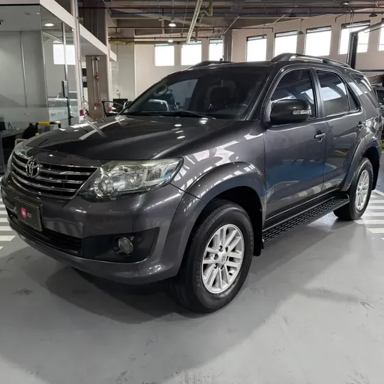 Toyota Fortuner 2016 2.7l 4x2 At