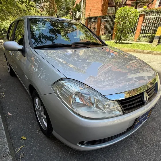 Renault Symbol 2011 1.5 Luxe