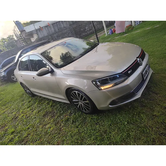 Volkswagen Vento 2.0 Sportline Tsi 200cv