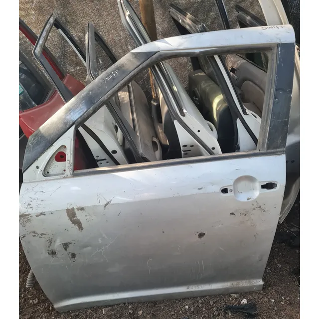 Puerta Delantera Izquierda Suzuki Swift