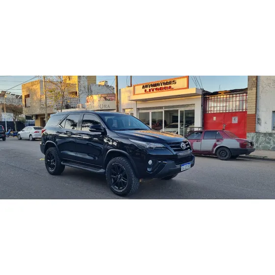 Toyota Hilux Sw4 2.8 Srx 177cv 4x4 7as At