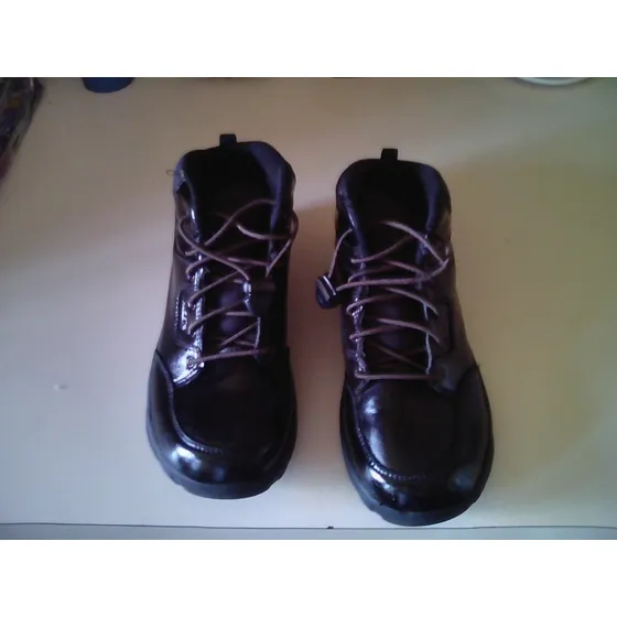 Botas Keen, Waterproof, Marrones Talla 36.
