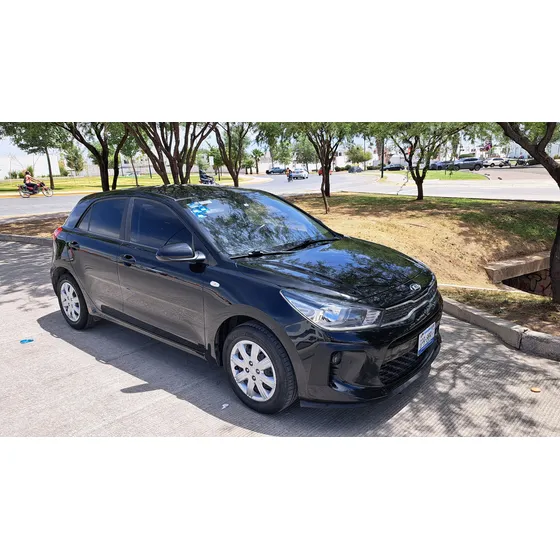 Kia Rio 1.6 Lx Hatchback Mt