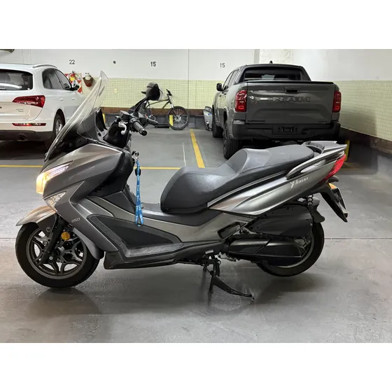 Kymco X-town 250