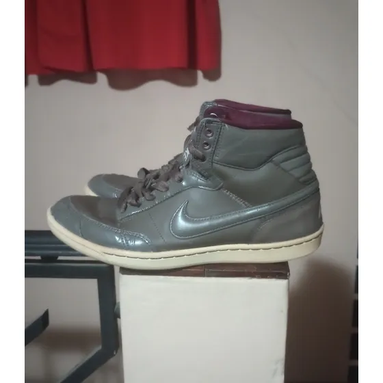Botitas Zapatillas Nike Dama Talle 38 - 25cm Plantilla