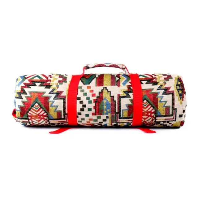 Lenash Extra Large Foldable Waterproof Picnic Blanket On