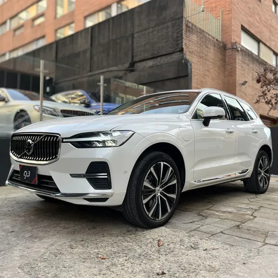 Volvo Xc60 2023 2.0 T8 Awd Inscription Hibrido
