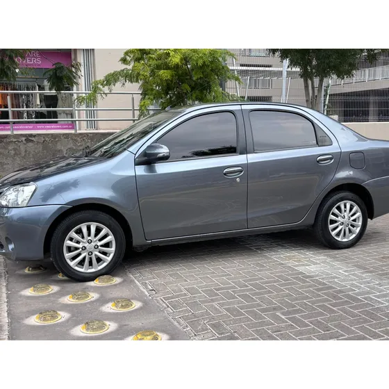 Toyota Etios 1.5 Sedan Xls