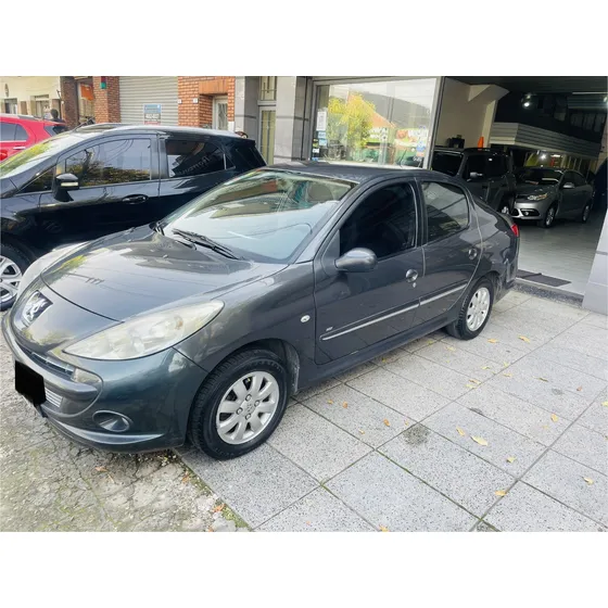 Peugeot 207 1.4 Sedan Hdi Xs