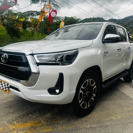 Toyota Hilux 2023 4.0