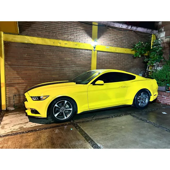 Ford Mustang 3.8 Coupe 3.7 V6 At