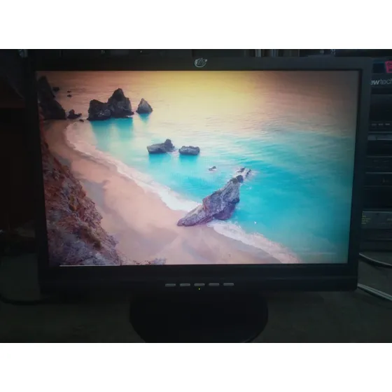 Monitor Vit Lcd  19   Usado