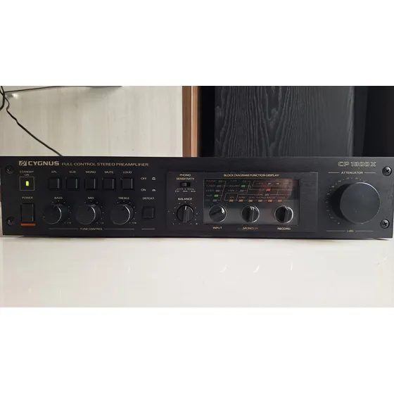 Pré Amplificador Cygnus Cp 1800x ( Ñ, Gradiente, Sansui )
