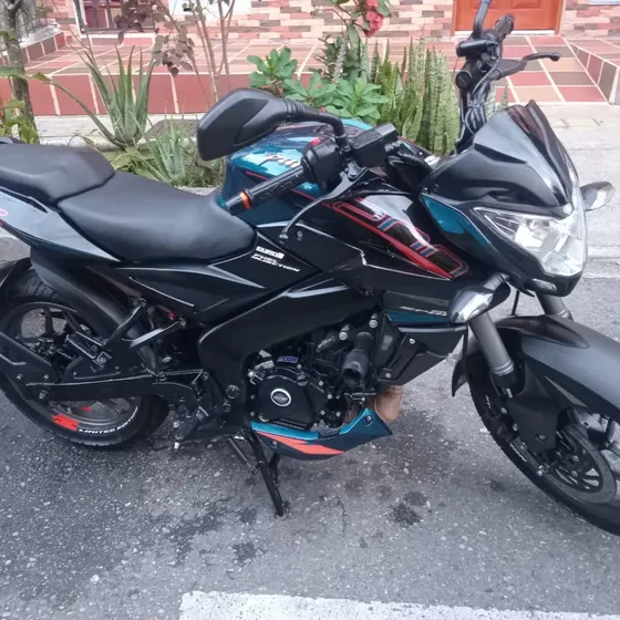 Pulsar Ns 200 Fi