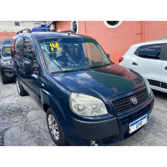 Fiat Doblo 1.8 16v Essence Flex 5p