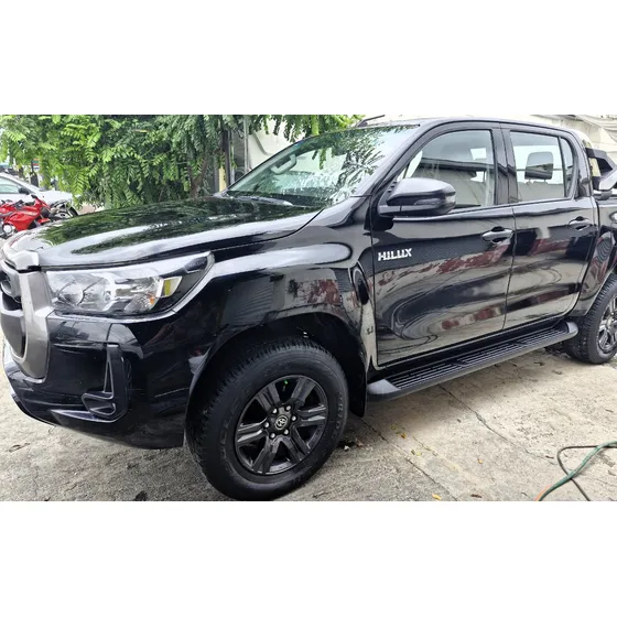 Toyota Hilux 2.7 Cabina Doble Sr Mt