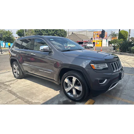 Jeep Grand Cherokee 3.6 Limited Lujo V8 4x2 At