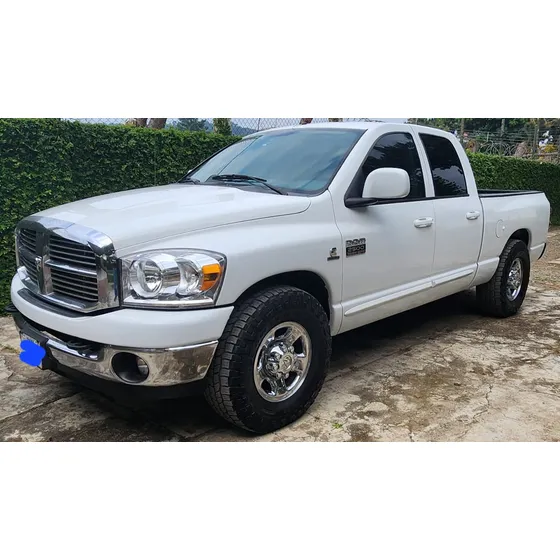 Chrysler Ram 2500 Slt Quad Cab 4x2 At