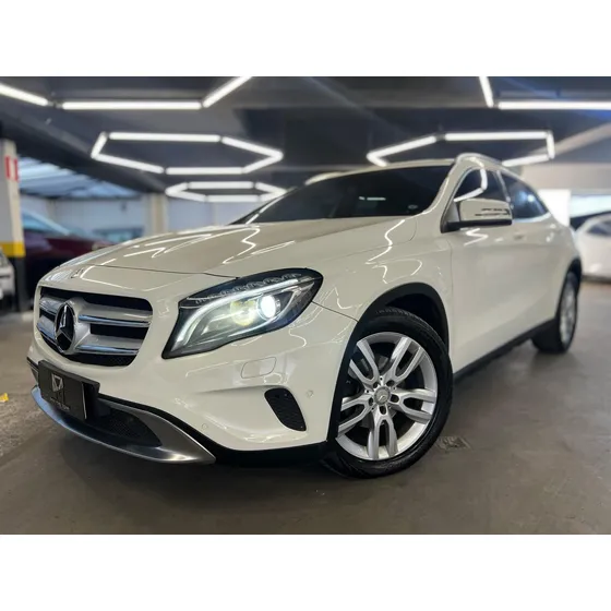 Mercedes-benz Gla 200 1.6 Cgi Advance 16v Turbo Flex 4p Automático