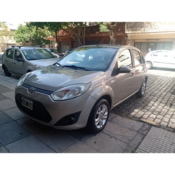 Ford Fiesta Max 1.6 Max Edg Plu